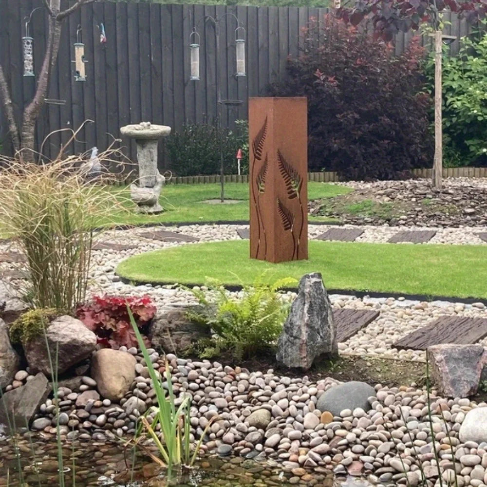 High-concerned Rustic Metal Fern Leaf Bamboo Planter Garden Columns Sculpture