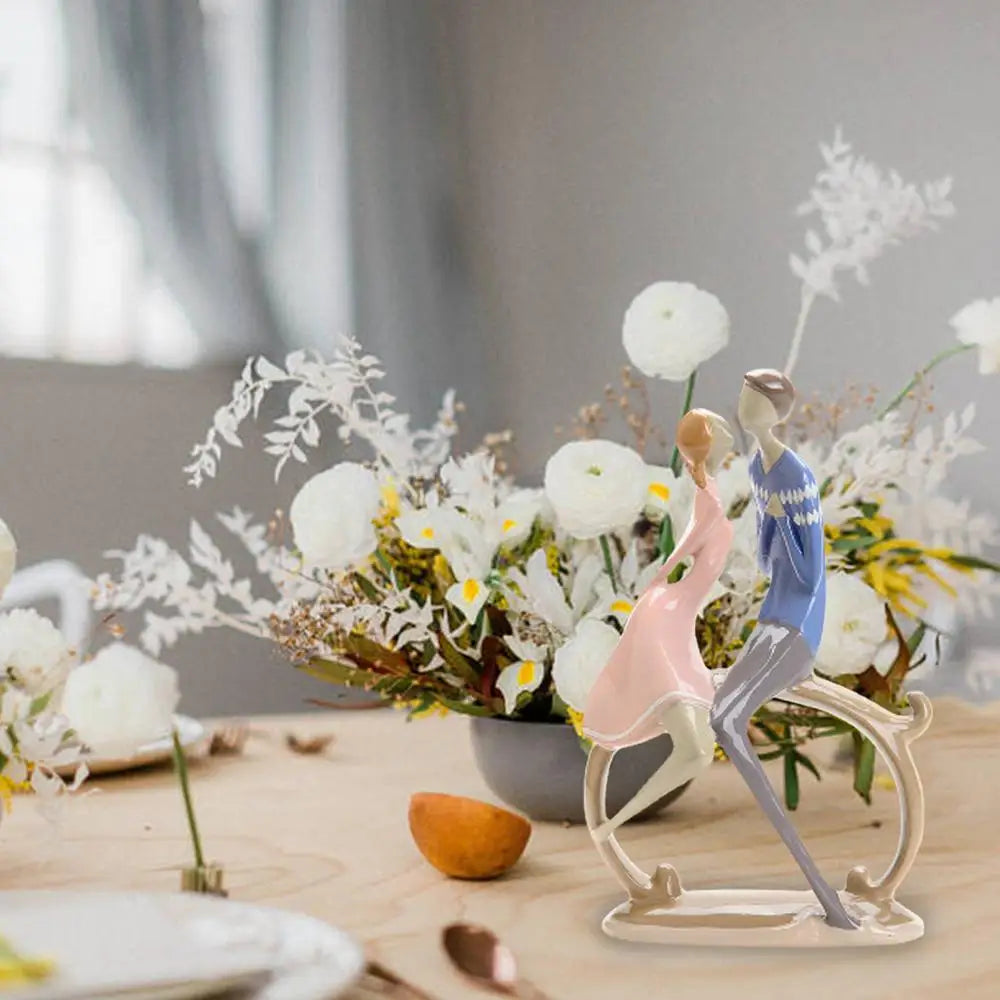 Monokweepjy Couple Sculpture Resin Lovers Figurines Home Decor